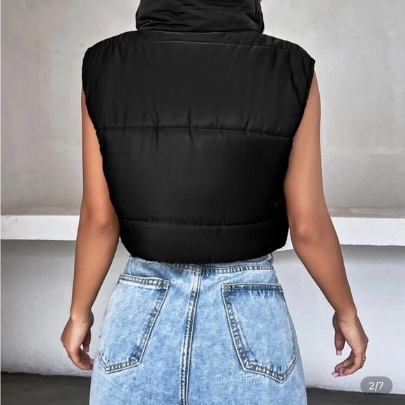 SHEIN Cropped Black Vest - Picture 3 of 6